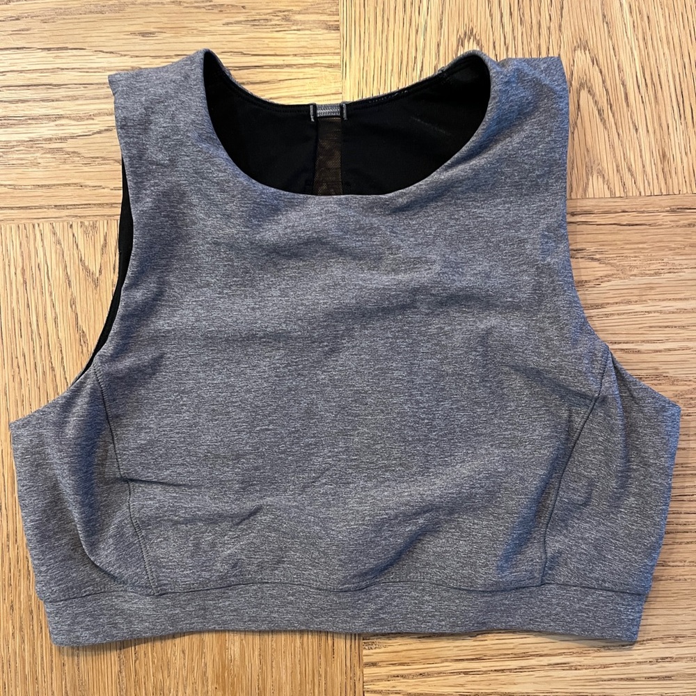 Lululemon high neck bra size 6